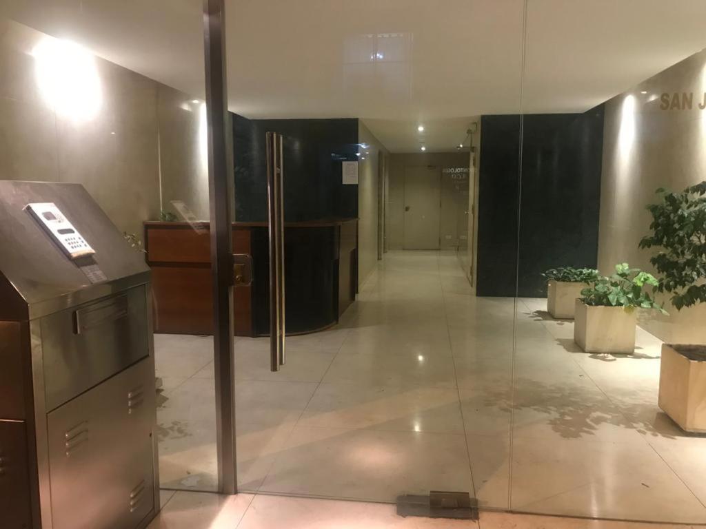 Apartamento Amplio Ambiente Y Medio Luminoso C Pileta En El Edificio 4 Personas Con Cama Doble Y Un Sillon Cama Tambien Doble *